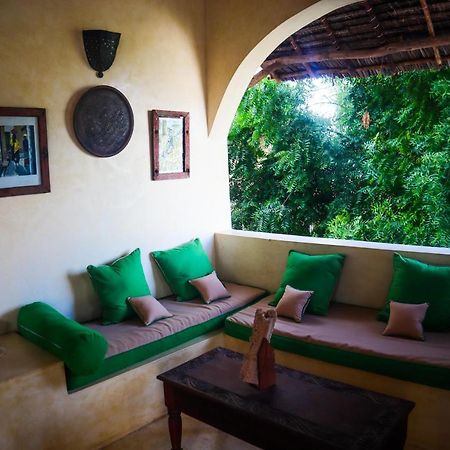 Bed and Breakfast Lajoya House Ламу Экстерьер фото