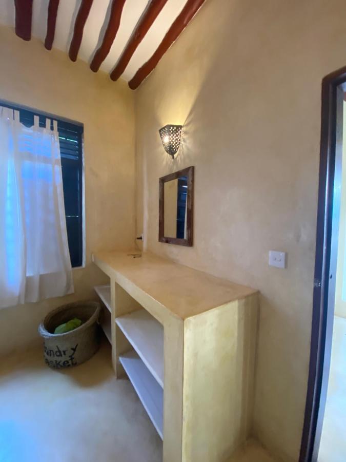 Bed and Breakfast Lajoya House Ламу Экстерьер фото