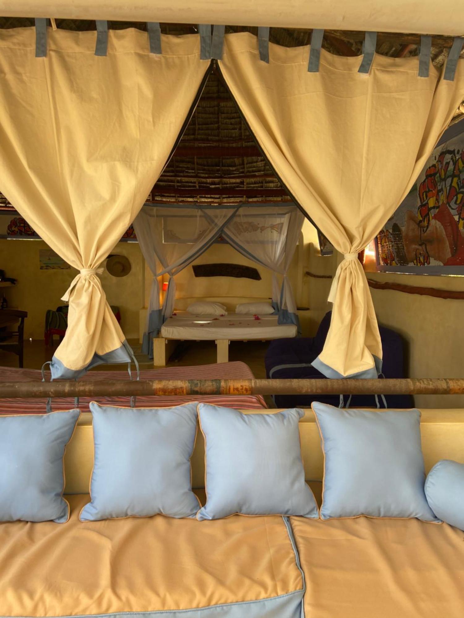 Bed and Breakfast Lajoya House Ламу Экстерьер фото