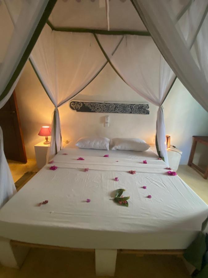 Bed and Breakfast Lajoya House Ламу Экстерьер фото
